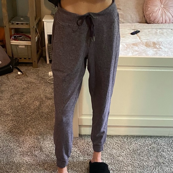 Maroon/gray Lululemon Joggers - good as new - Picture 4 of 14